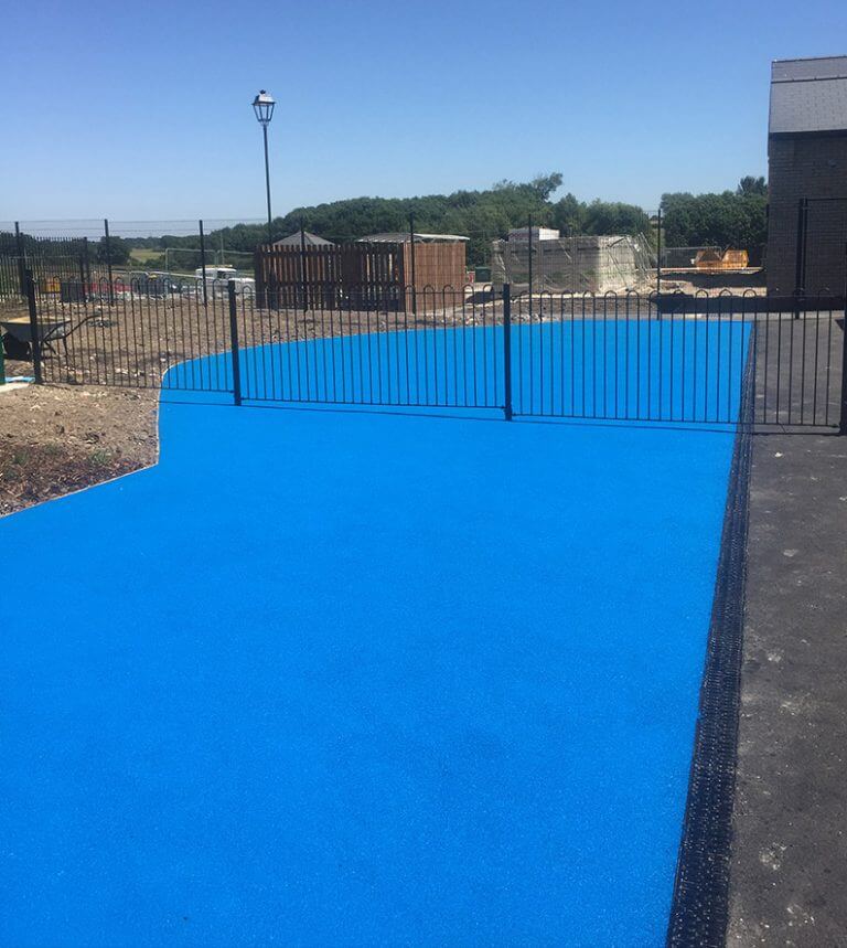 Wet pour rubber surfacing Limegate